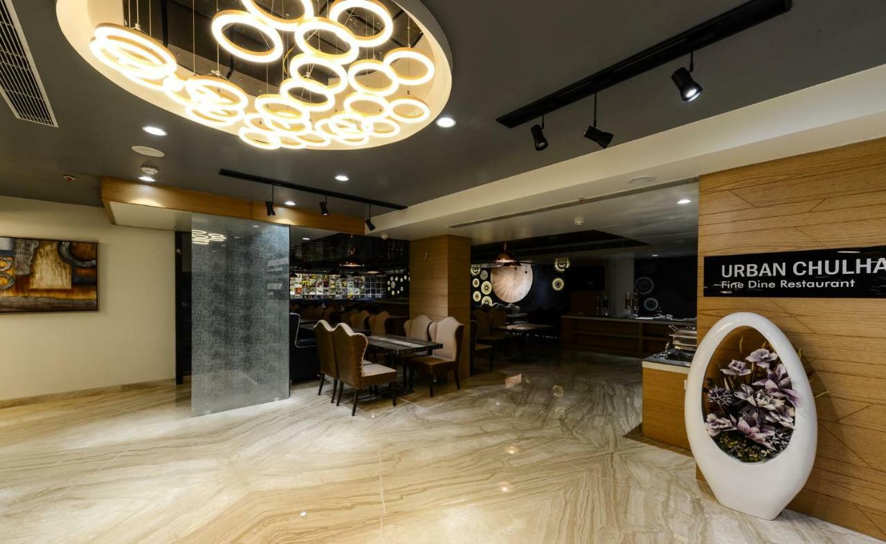 Hotel Atishay Bhopal Exterior photo