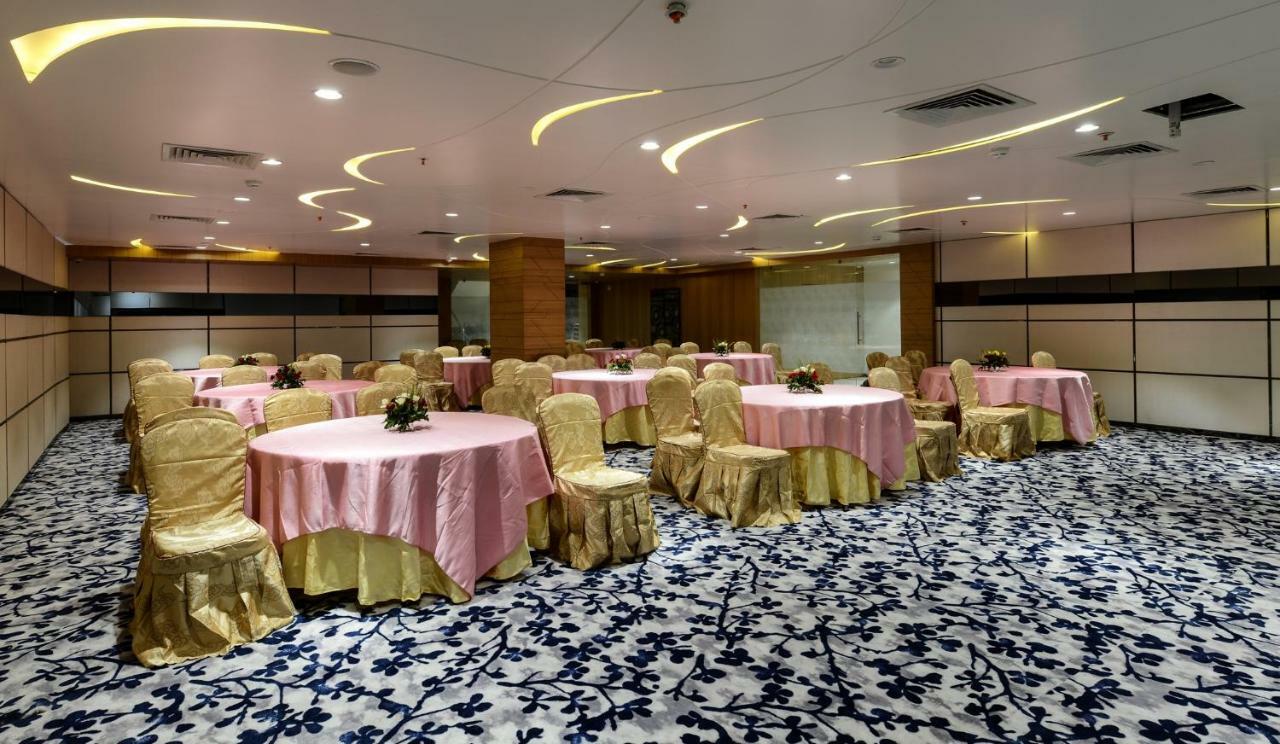 Hotel Atishay Bhopal Exterior photo